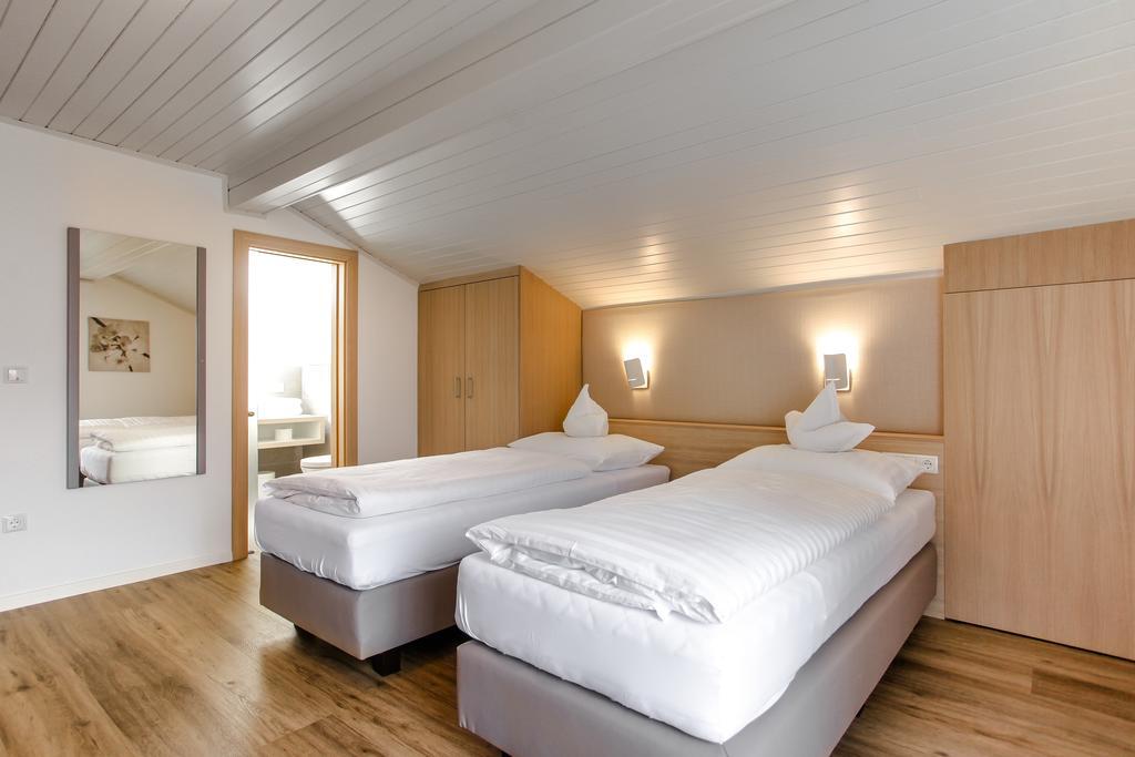 Hotel Weingarten Гаргаццоне Экстерьер фото