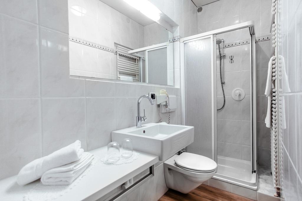 Hotel Weingarten Гаргаццоне Экстерьер фото